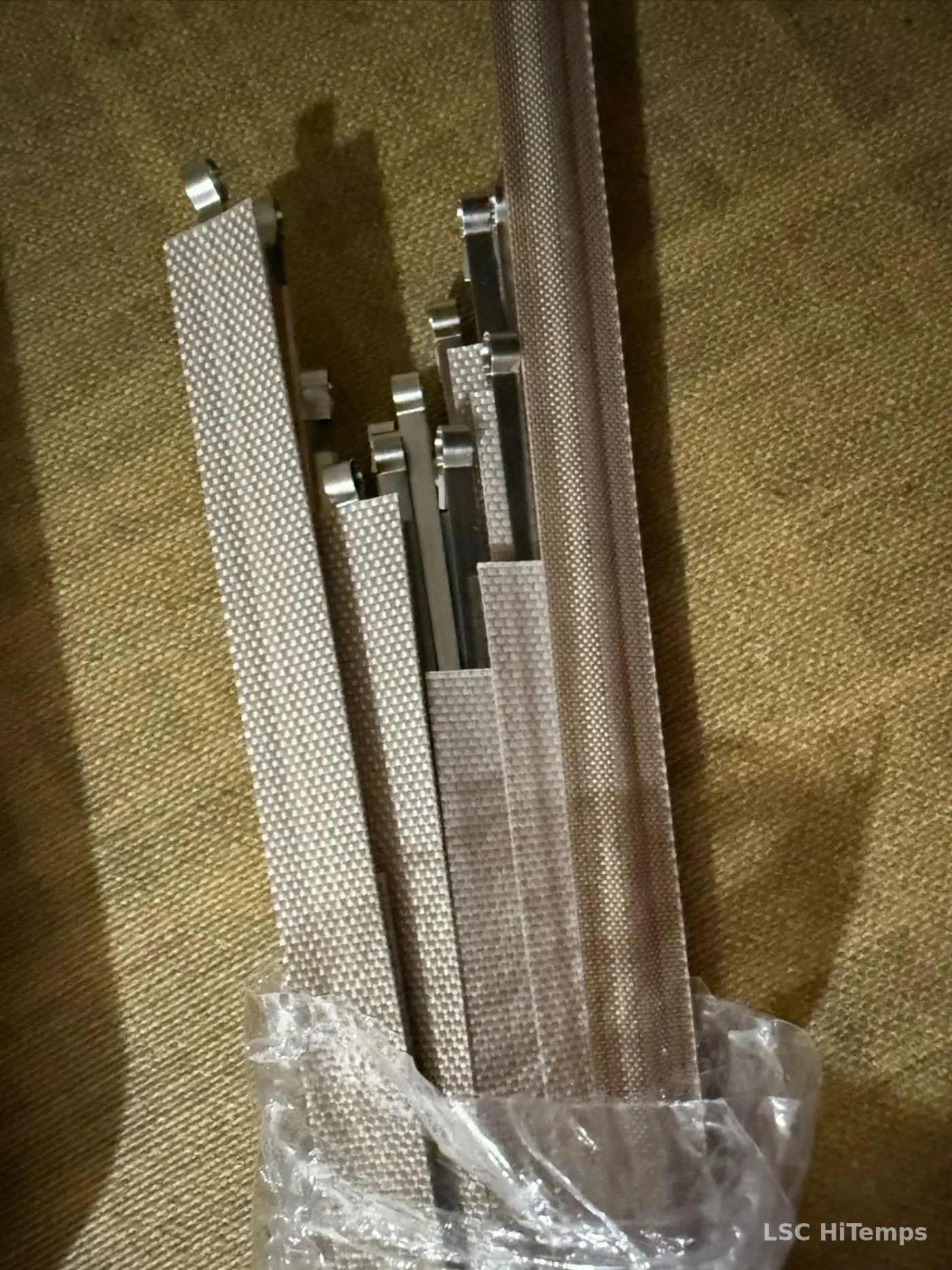 Real sealing and resistance elements with PTFE insulation and terminals